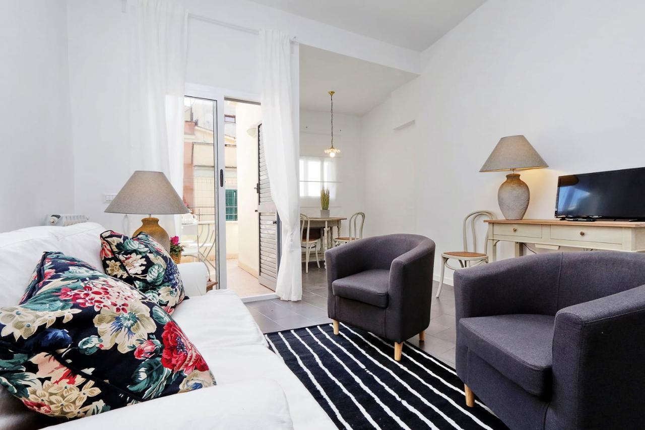 Monti Charming Apartment - Rome Short Let Service Exterior photo