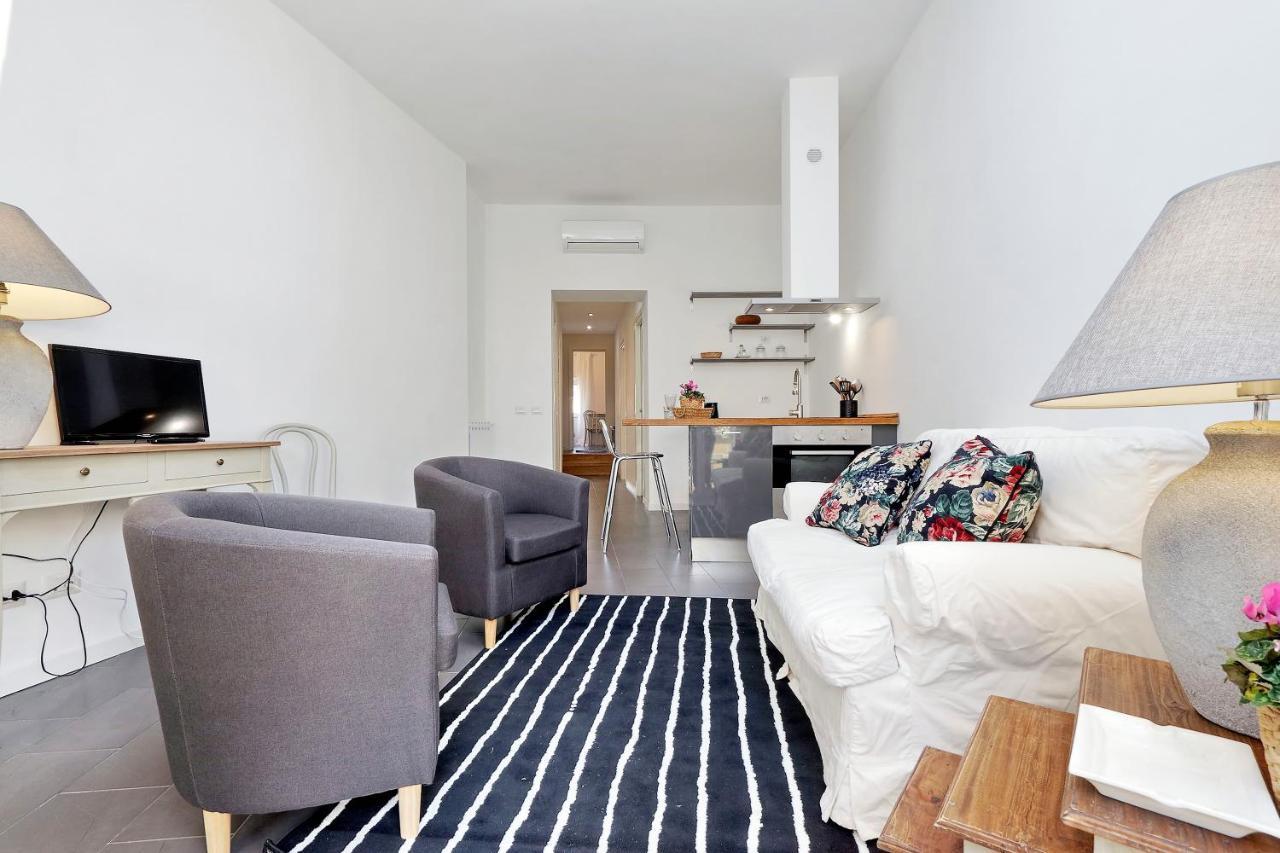 Monti Charming Apartment - Rome Short Let Service Exterior photo